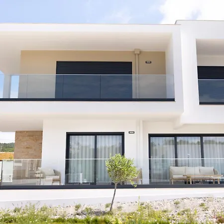 Encanto Da Foz - By Sch